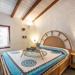 Elegante Wi-fi Gratis Con Terrazza Sul Mare Quasi A Toccare L'acqua Villa Campu Longu