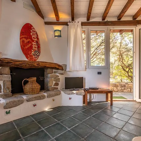 Villa Elegante Wi-fi Gratis Con Terrazza Sul Mare Quasi A Toccare L'acqua Campu Longu
